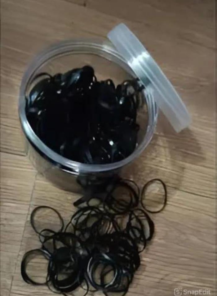 إسكدنيا ربطة شعر بلون موحد