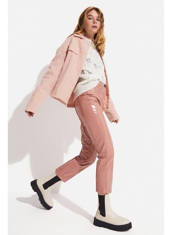 جون بنطلون جلد لامع براءة اختراع يونيو بودرة - Image 1