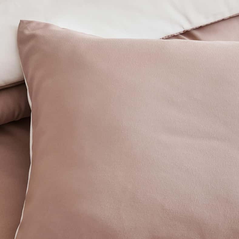 Pan Home طقم لحاف قابل للعكس - بيج داكن/عاجي للبالغين - Image 5