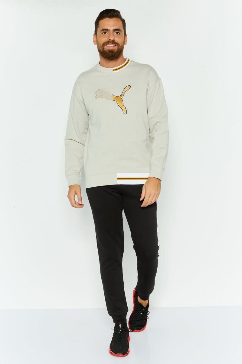 PUMA سويت شيرت رياضي للرجال بأكمام طويلة مناسب للخارج، رمادي فاتح - Image 4