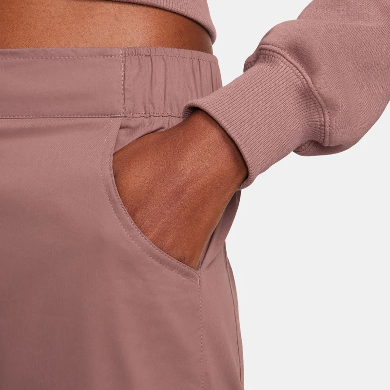 Nike Women's Sportswear Essentials High-Rise Trousers