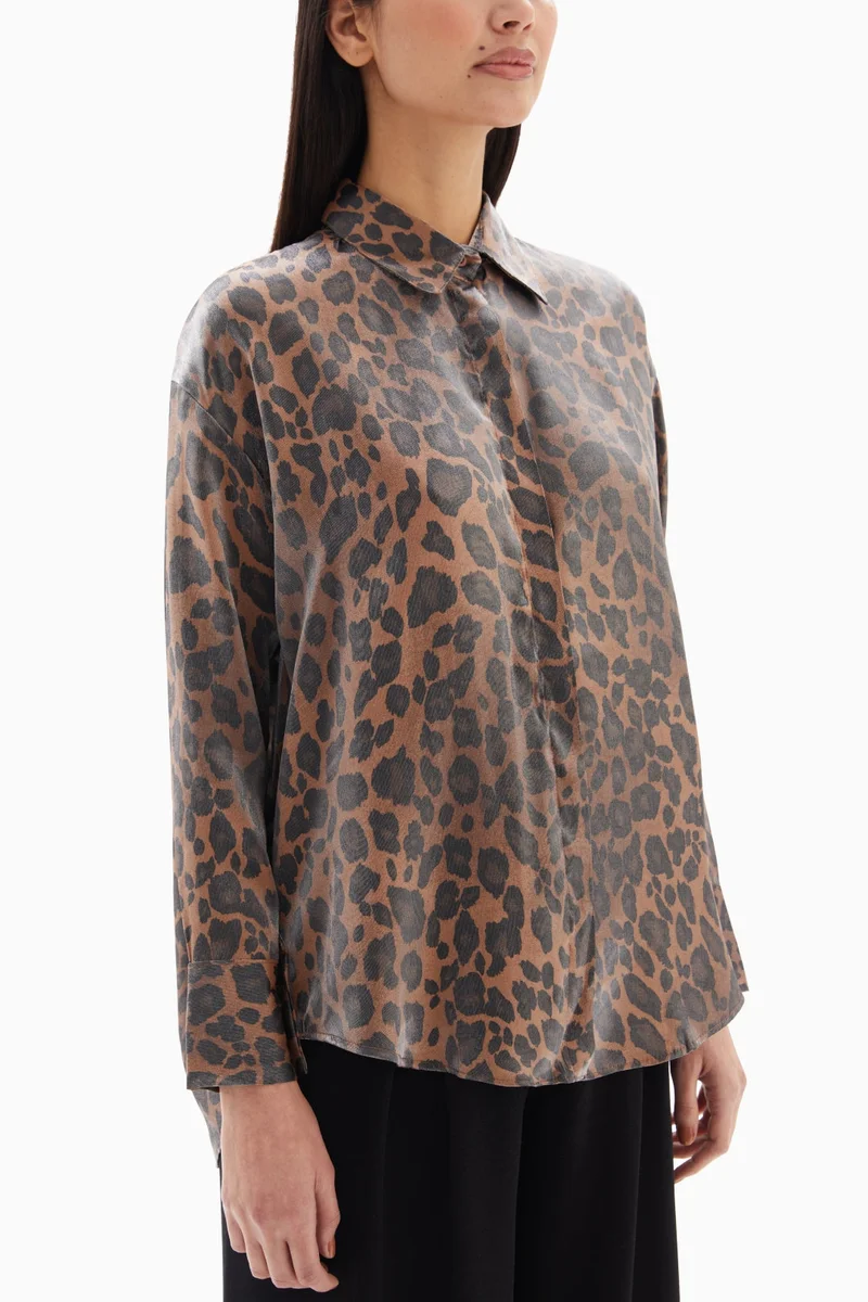 وي كرييت Brown Leopard Print Blouse By WECRE8