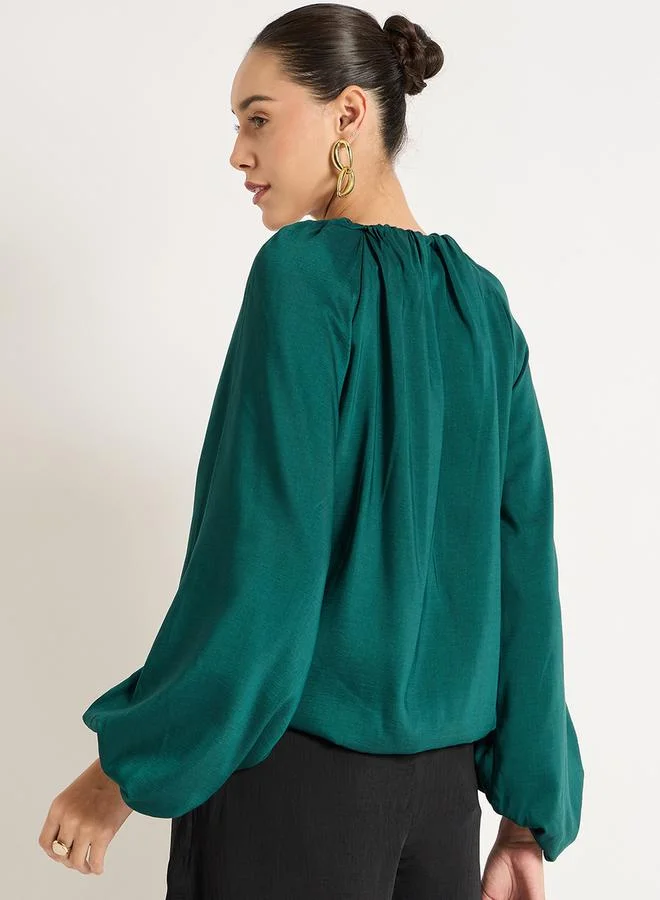 Femmella Femmella Ruched Detail Balloon Round Regular Fit Top