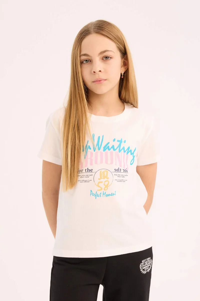 ديفاكتو Girl Crew Neck Printed Short Sleeve T-Shirt