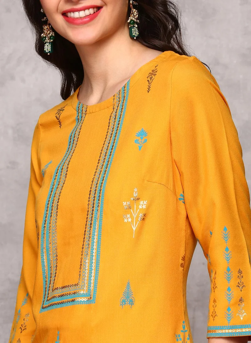 ISHIN Women's Mustard 100% Cotton Printed Straight Fit Kurta Set