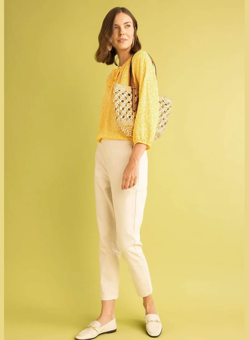 ديفاكتو Woman Woven Trousers