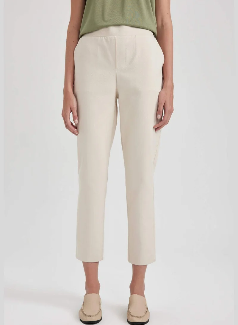 ديفاكتو Woman Woven Trousers