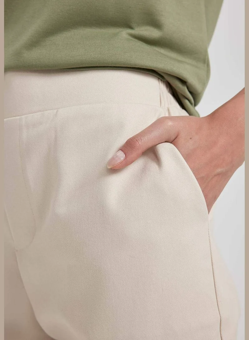 ديفاكتو Woman Woven Trousers