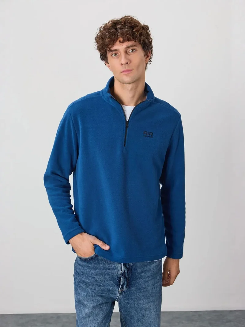 تومي لايف TOMMY Men's Plush Half-Zip Sweatshirt