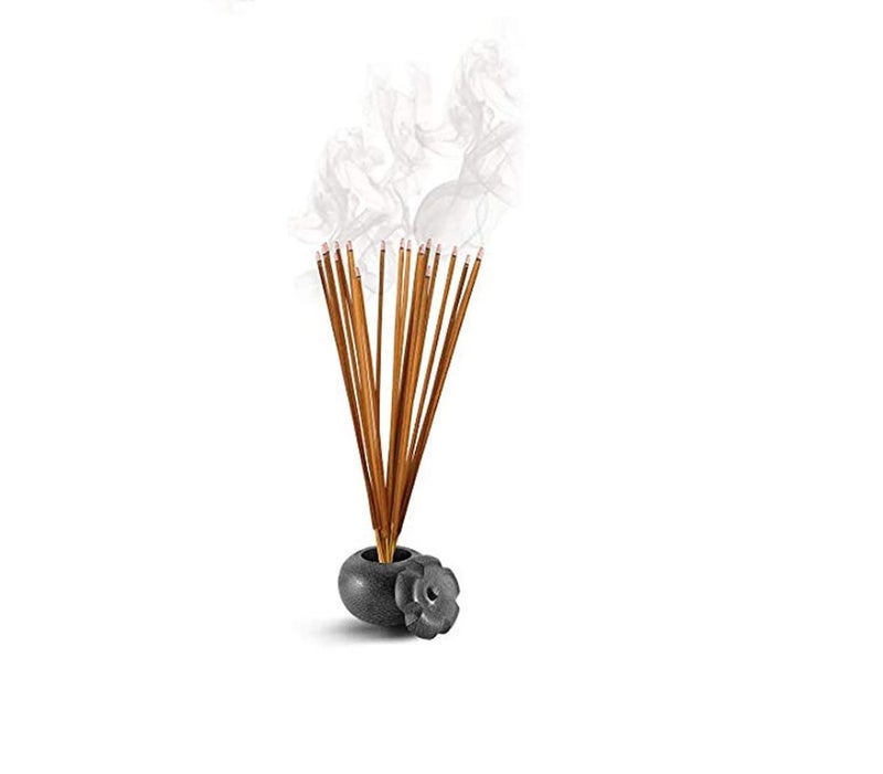 suvasane Suvasane Arabic Oudh Fragrance 150gms Herbal Pure Natural Agarbatti No Added Chemicals Brown 9 Sticks in Jute Bag  - Image 4