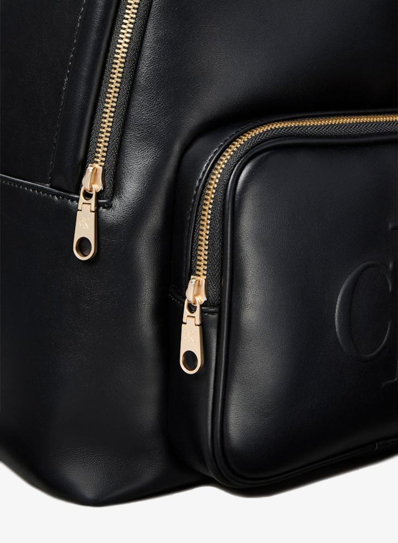 كالفن كلاين حقيبة ظهر بشعار بارز - Image 4