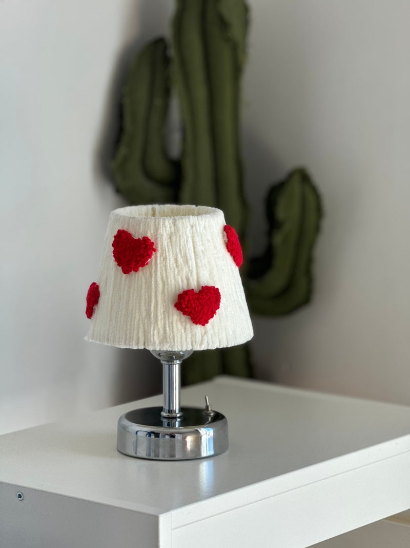 Maison Avf Punch Velvet Red Heart Detailed Table Lamp Bottom Silver Wireless Table Top  - Image 3