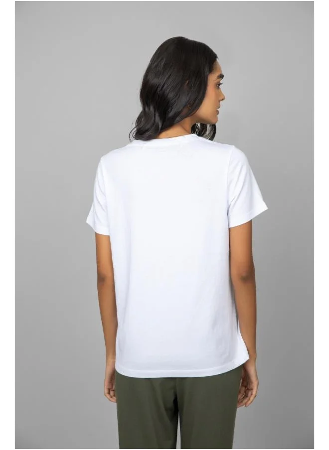 NeceSera White V-Neck Jogger Set