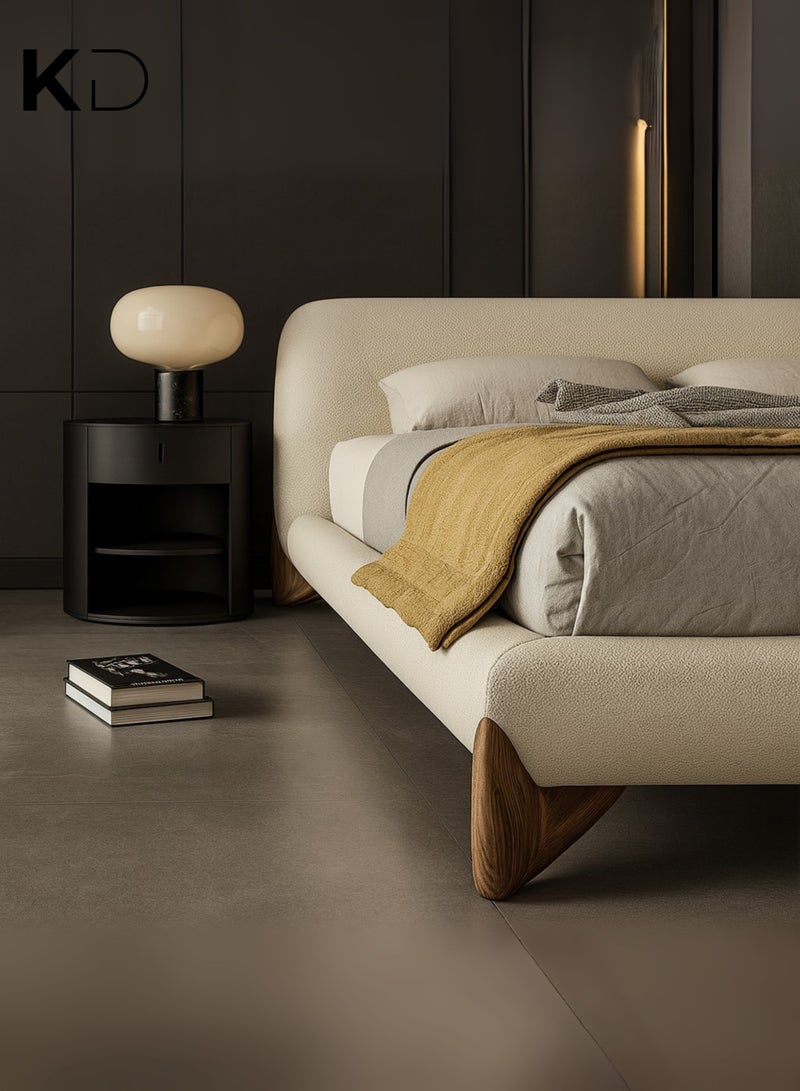 كستم ديكو سرير أستوريا مودرن كريمي منجد من كوستوم ديكو، بأرجل خشبية ولوح رأس منحني مبطن - تصميم سرير قابل للتخصيص، أثاث غرفة نوم فاخر وبسيط، مقاس مزدوج ١٢٠×٢٠٠ سم - Image 4