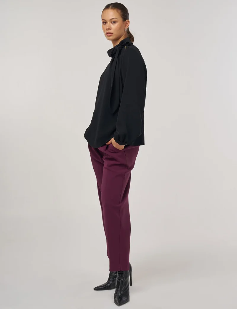 Kayra Neckline Detail Blouse Black