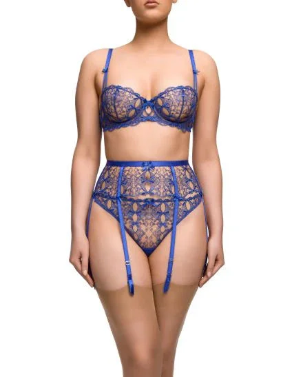 Dita Von Teese Suspender