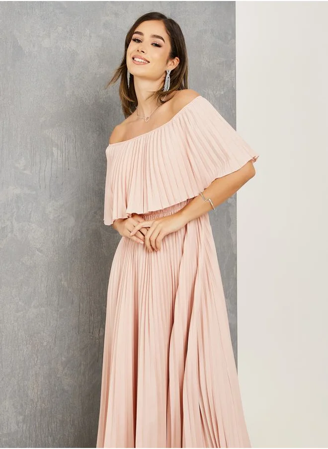 ستايلي Off Shoulder Neck Pleated Maxi Dress