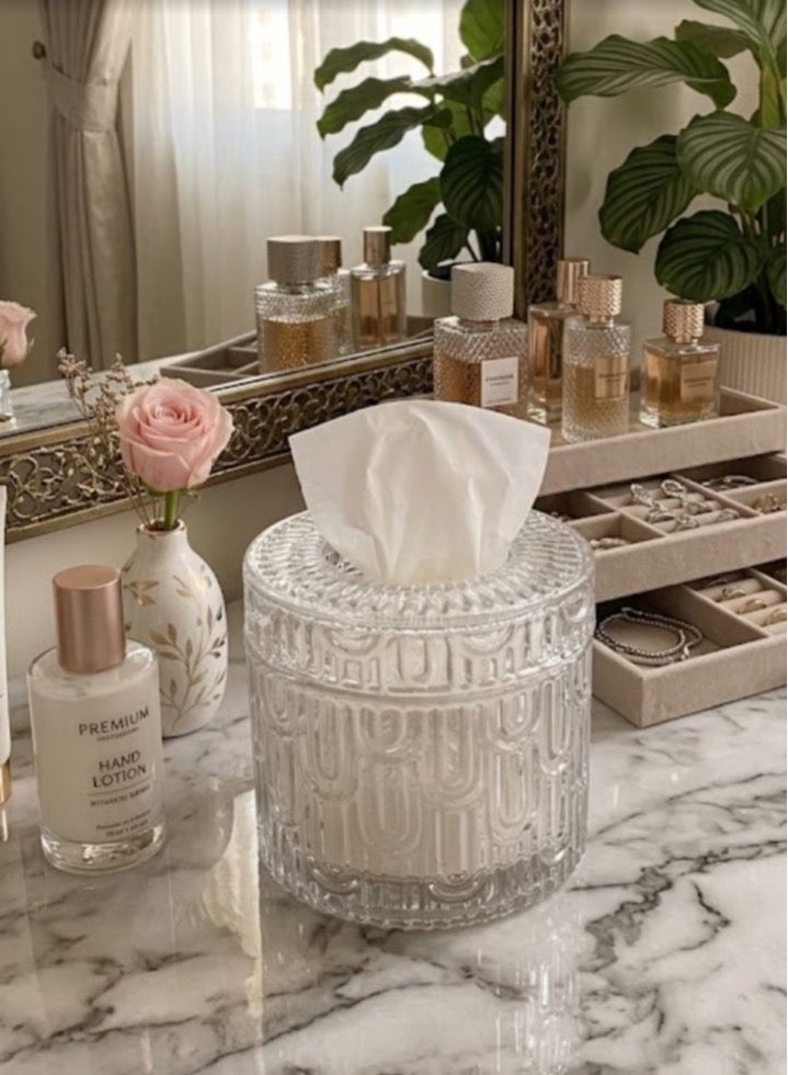 Glass tissue box - Image 1