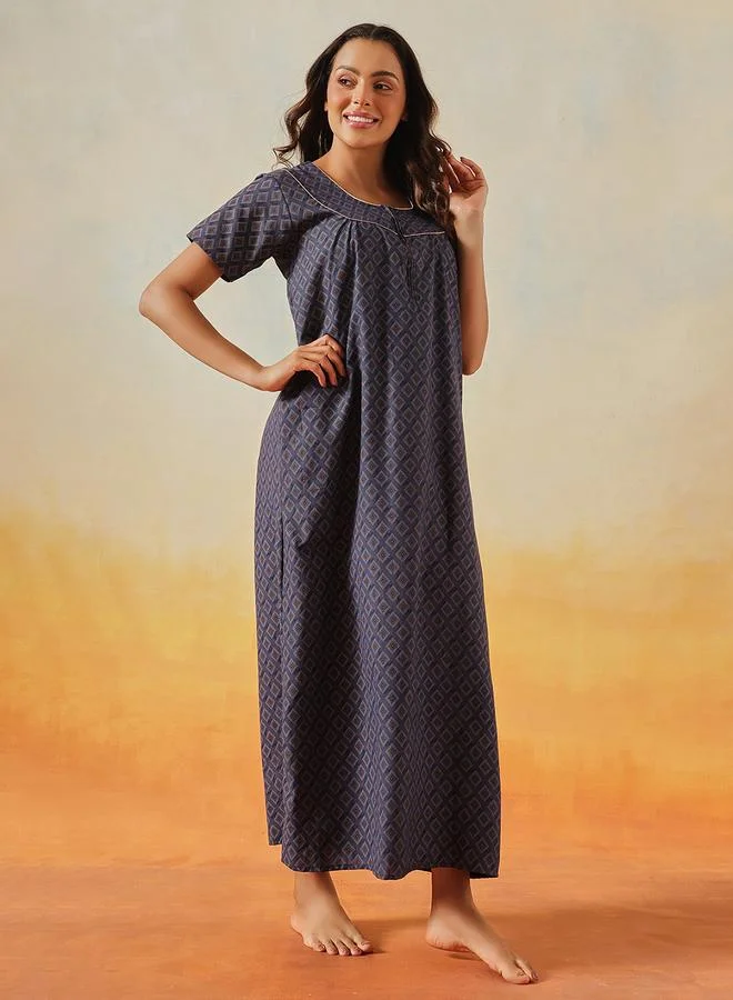 كلوفيا قميص نوم طويل قطني بطبعة هندسية