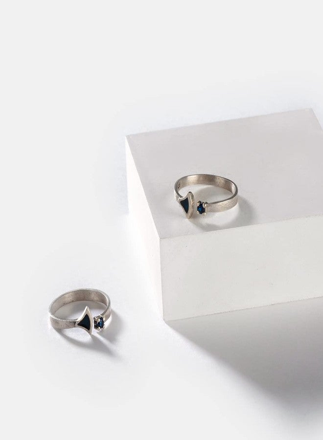 Shaya by CaratLane 925 Silver Oxidised Owning My Extreme Drama Toe Rings Gifts for Womens & Girls - Image 3