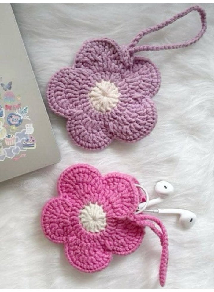 قلادة زهرة مصنوعة يدويًا بالكروشيه مع غطاء لحافظة AirPods | سلسلة مفاتيح زهرية لطيفة وحافظة واقية | هدية جميلة لتزيين الحقيبة للفتيات - Image 3