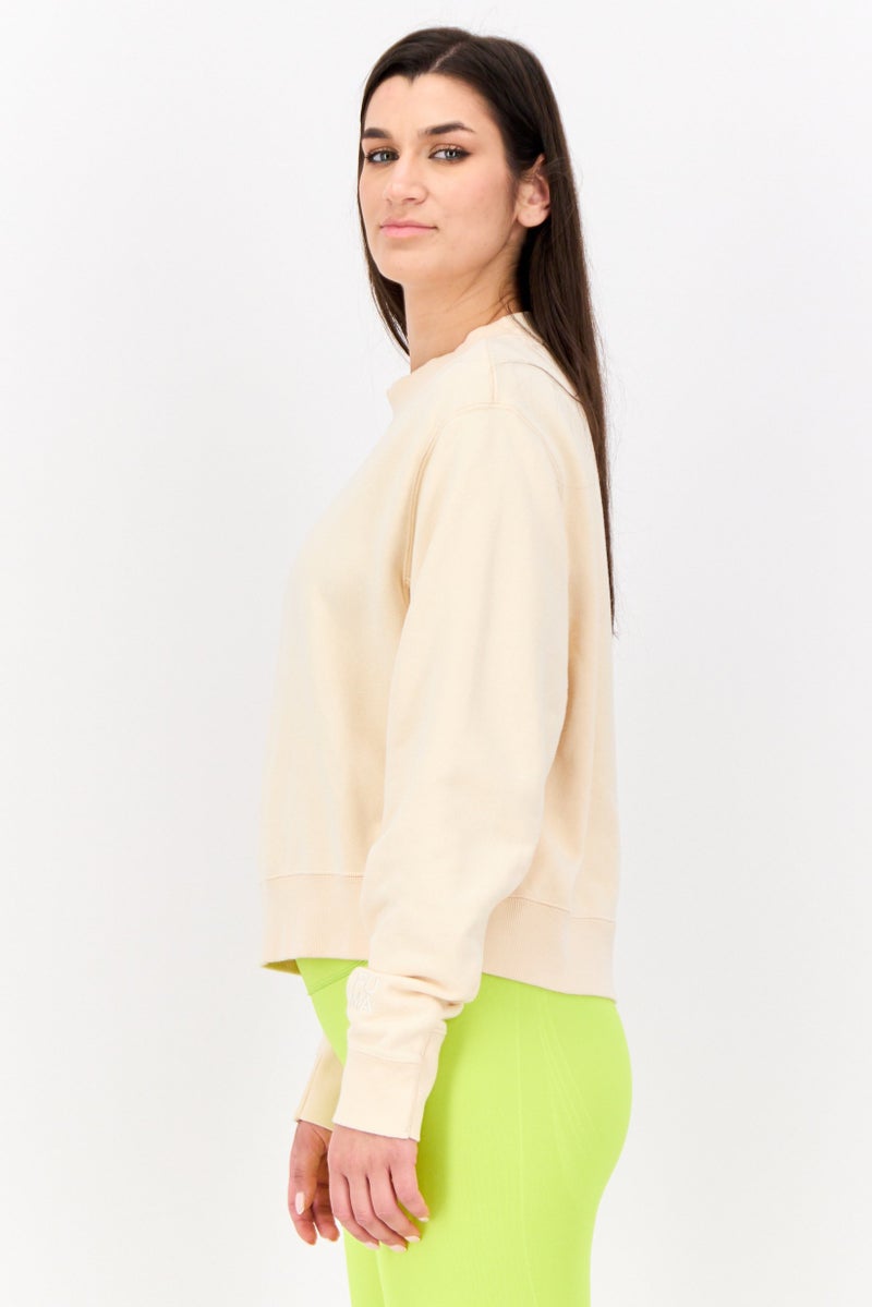 PUMA ملابس رياضية نسائية بأكمام طويلة مناسبة في الهواء الطلق، كريمي - Image 2