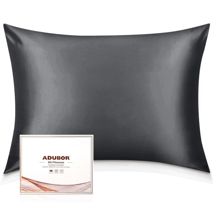 100 SILK PILLOWCASE MULBERRY SILK PILLOW CASES 23 MOMME 6A GRADE FIBERS SILK PILLOW CASE FOR HAIR AND SKIN HEALTH WITH HIDDEN ZIPPER QUEEN 20X30 SPACE GRAY 1PC