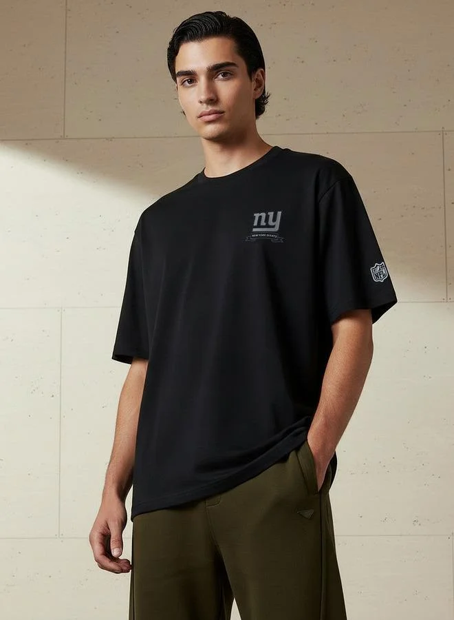 اس بي كاركترز Men Relaxed Fit Crew Neck Short Sleeves Green Bay Packers Print T shirt
