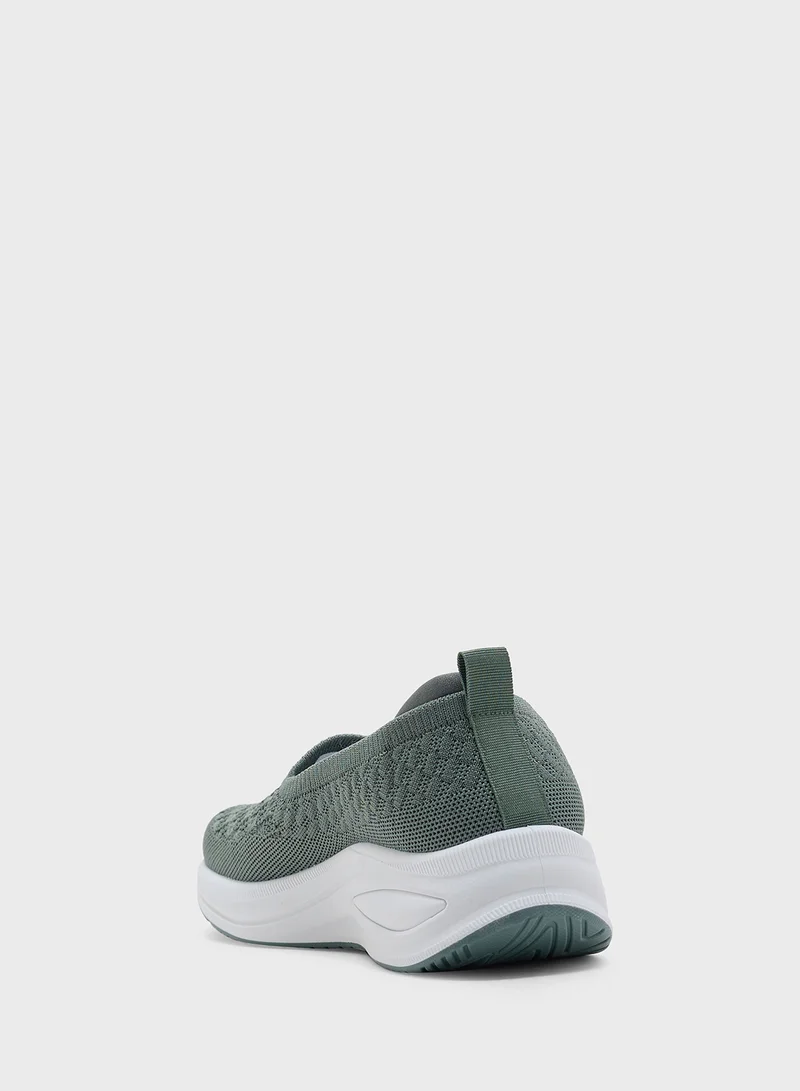 جينجر Fly Knit Slip On  Comfort Shoe
