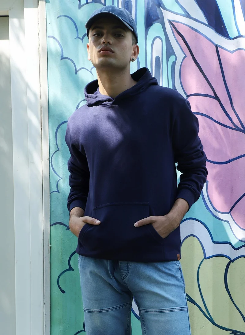 كامبوس سوترا كنزة صوفية باللون الأزرق الداكن للرجال مع رباط متباين