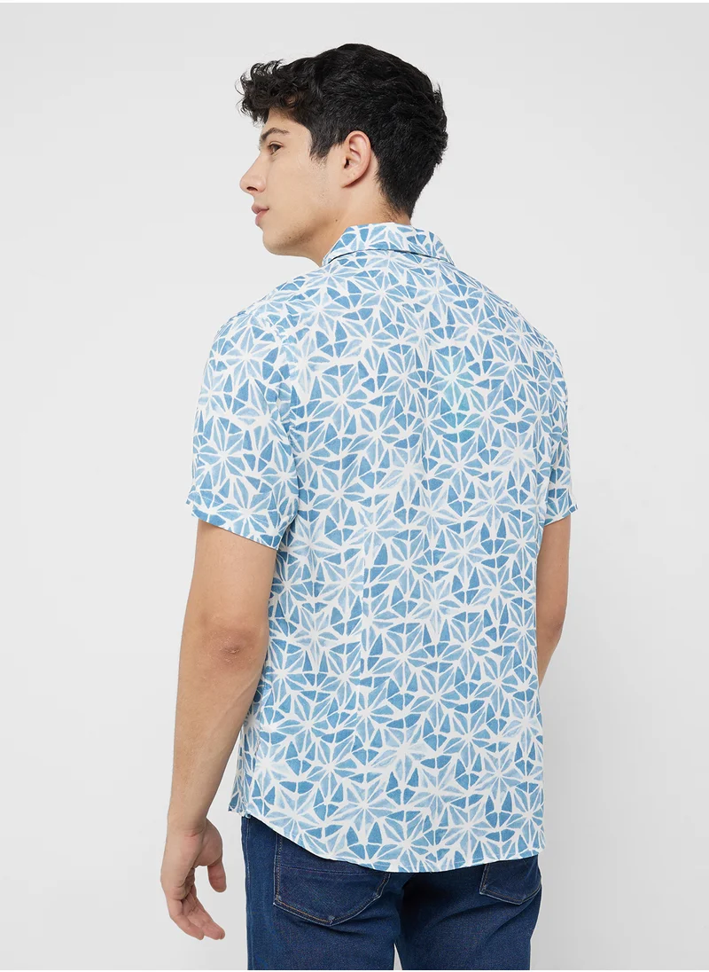 جس Casual Printed Regular Fit Shirt