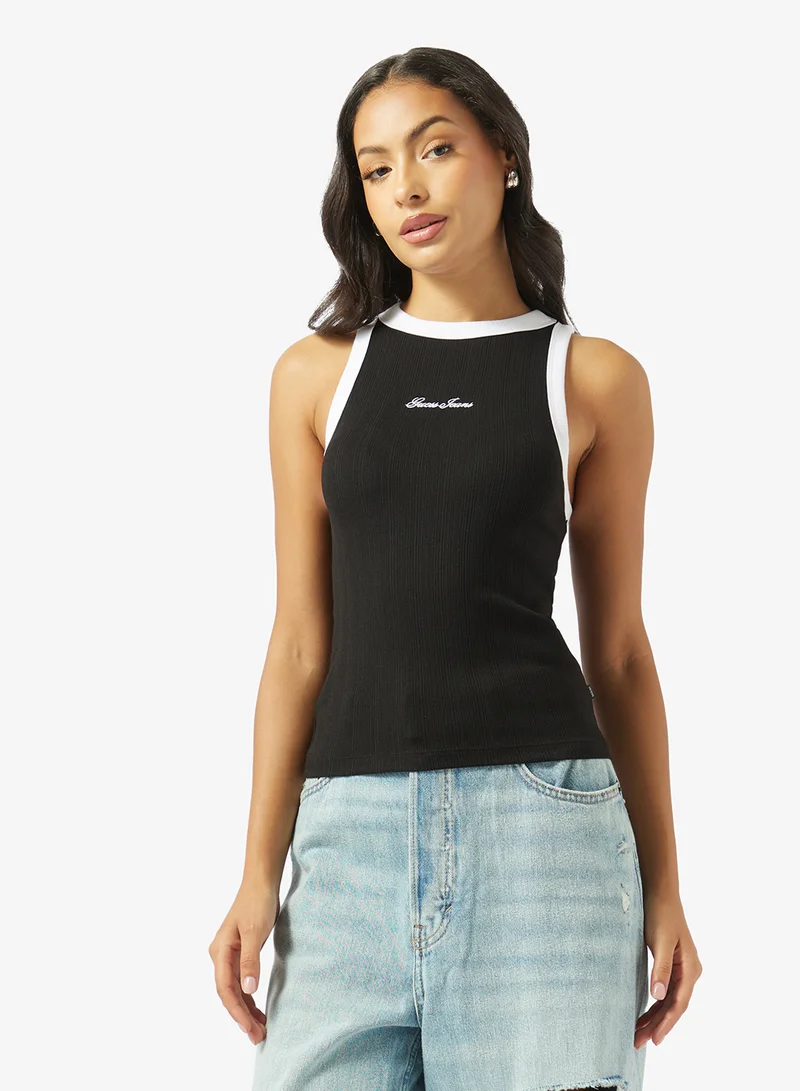 جيس جينز بلوزة بدون أكمام بياقة دائرية