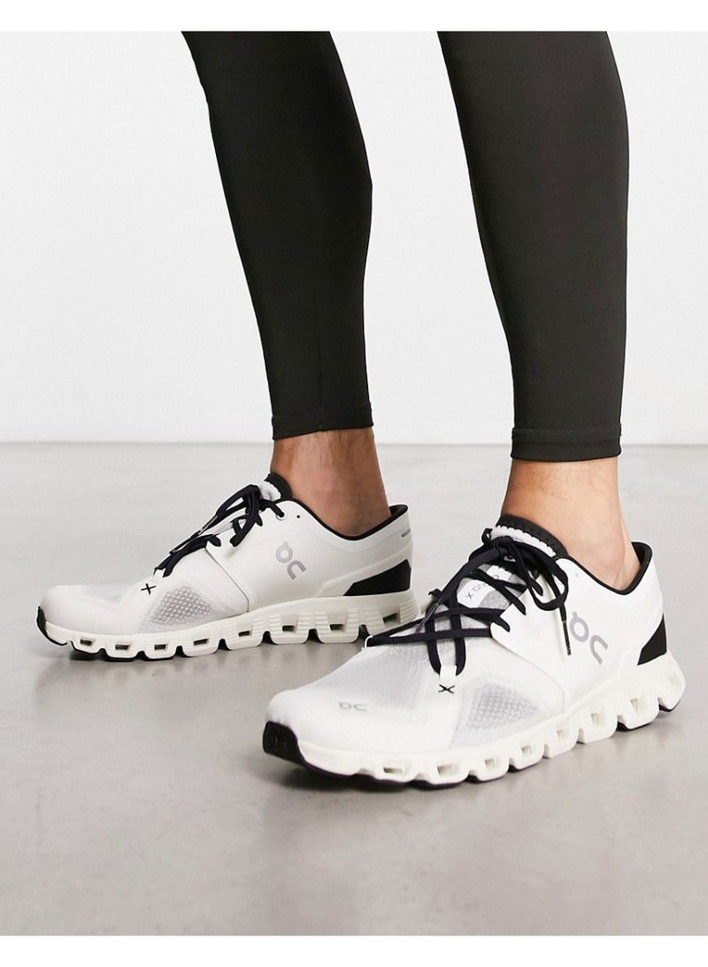 On Running ON Cloud X 4 Sneakers - Image 2
