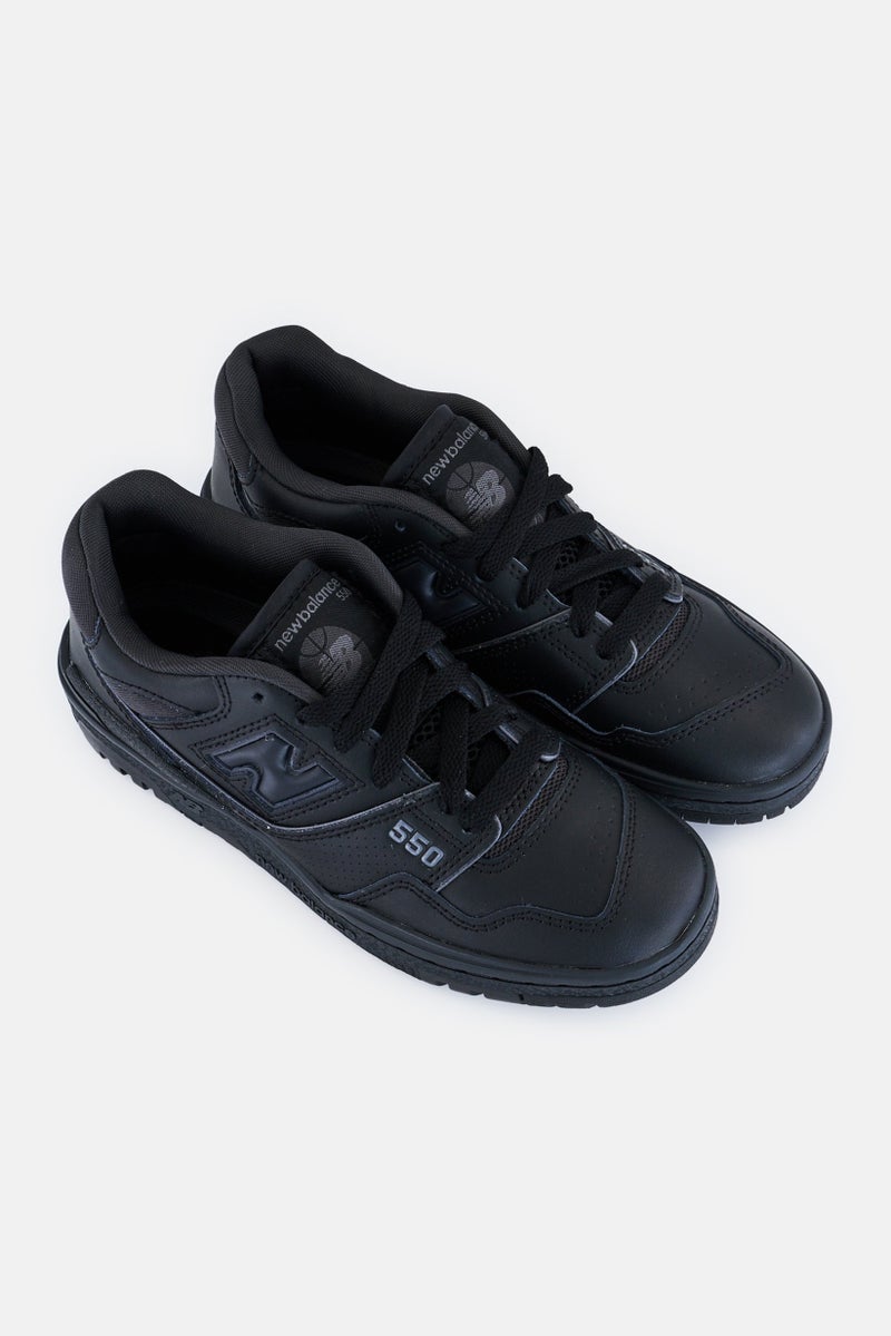 New Balance حذاء أطفال أولاد BB550BBB مزود بأربطة للخارج، أسود - Image 4