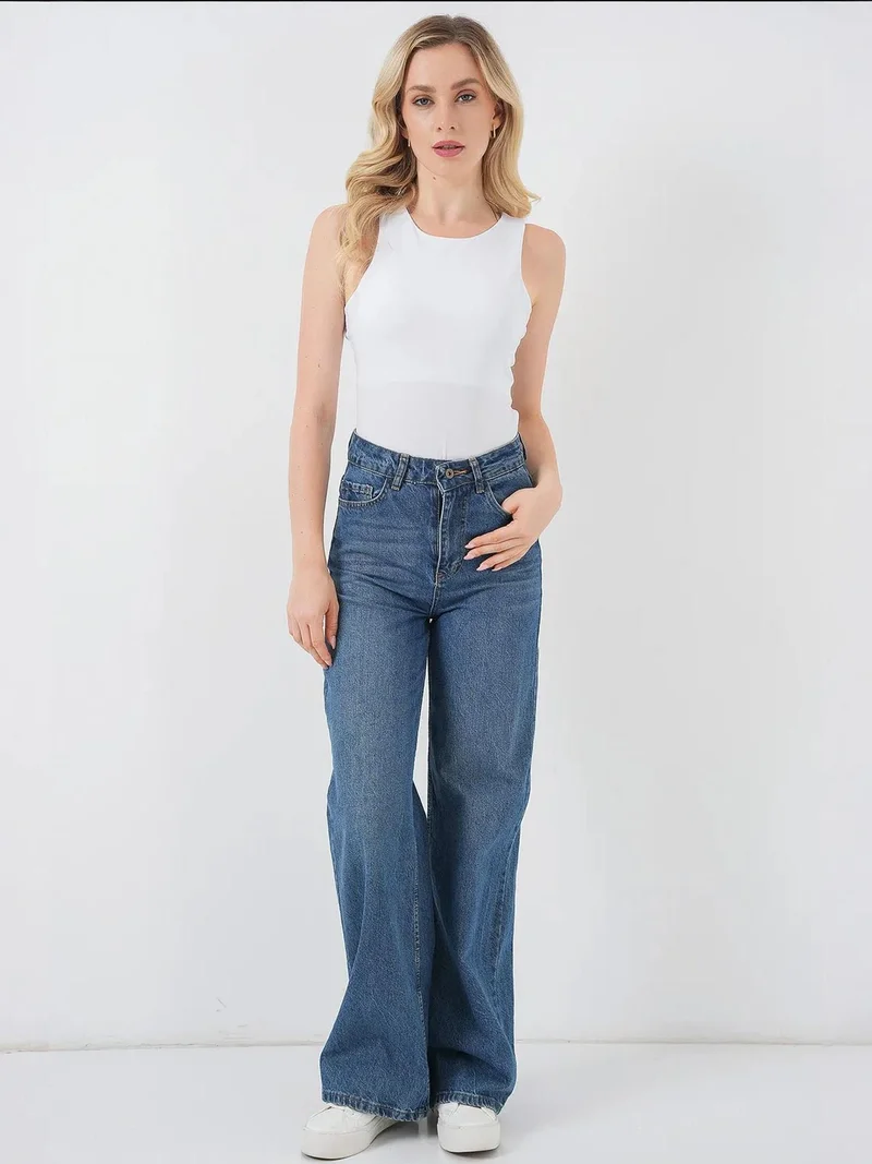 بيغ دارت بودي سوت بدون أكمام بياقة دائرية مع إغلاق بكباسين