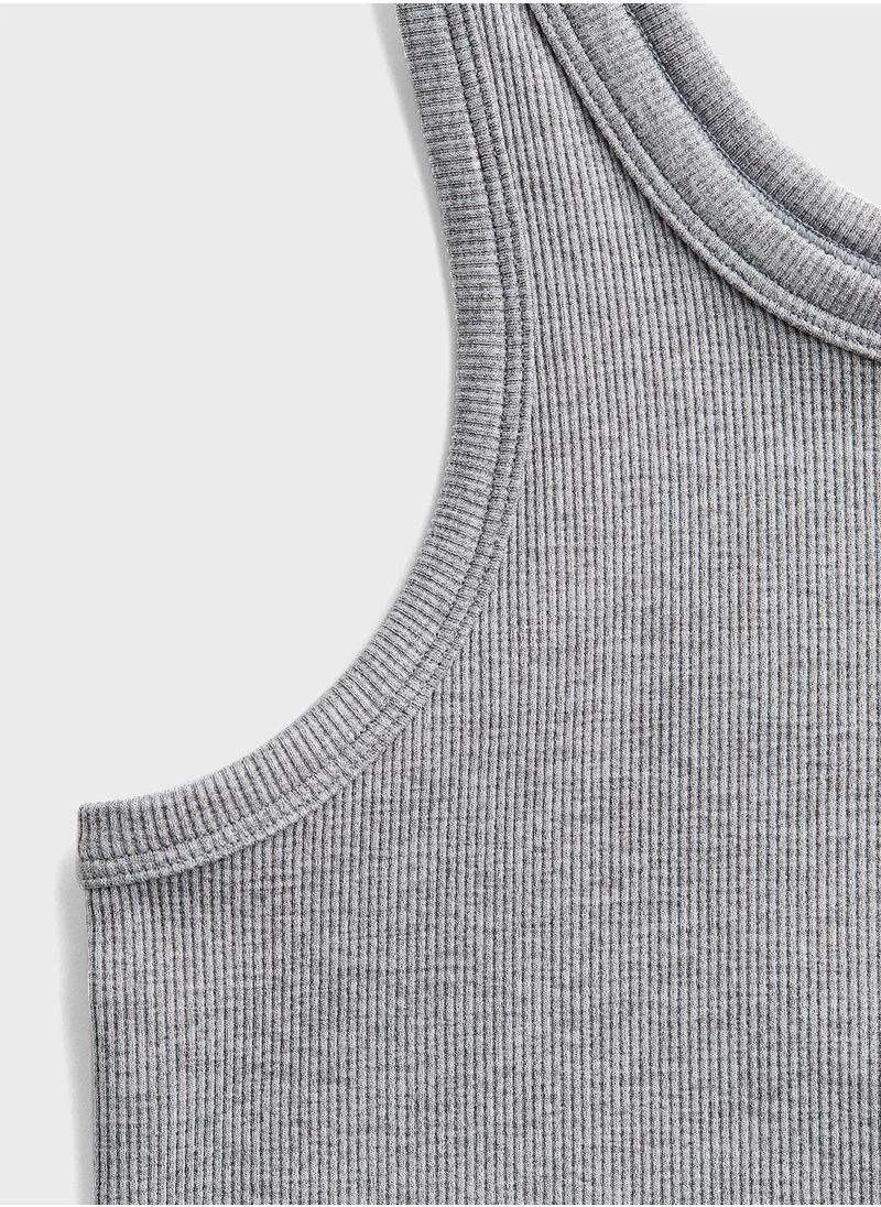 H&M Drymove™ Scoop Neck Cropped Vest Top