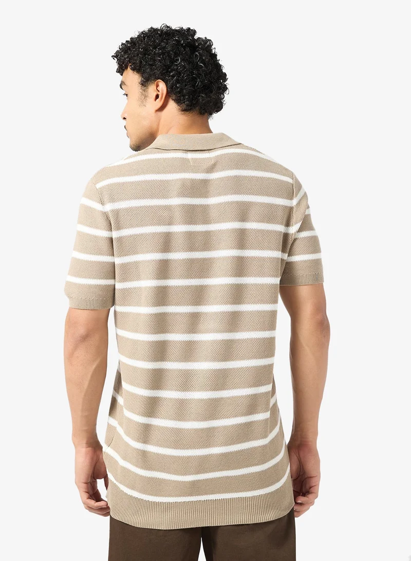 برايف سول قميص بولو بياقة مفتوحة