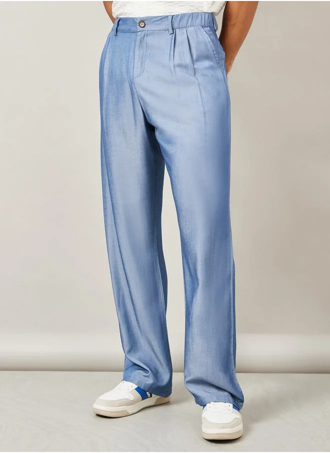 ستايلي Solid Relaxed Fit Pants with Fold Pleats