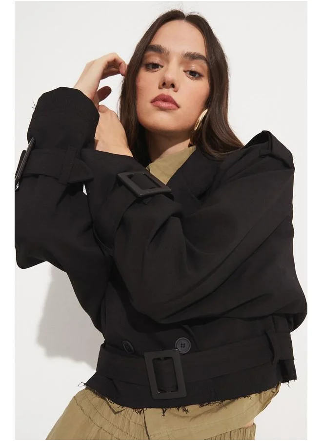 جون June Crop Trenchcoat Jacket Black