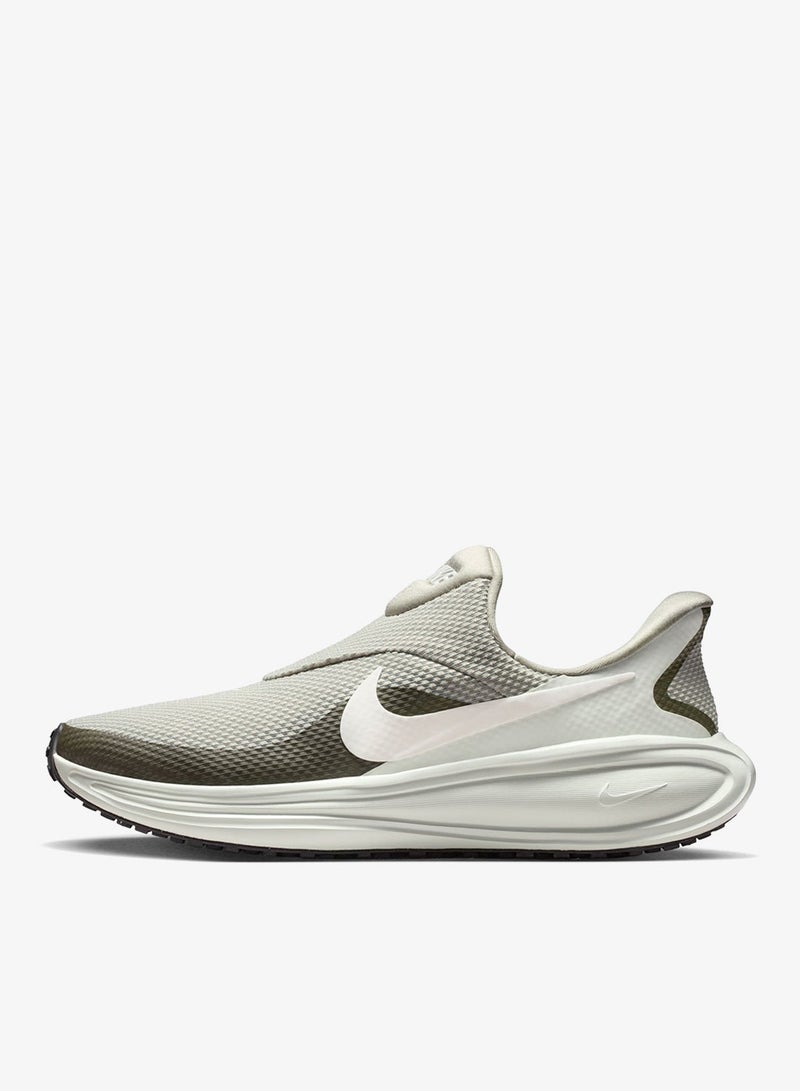NIKE REVOLUTION 8 EASYON - Image 1