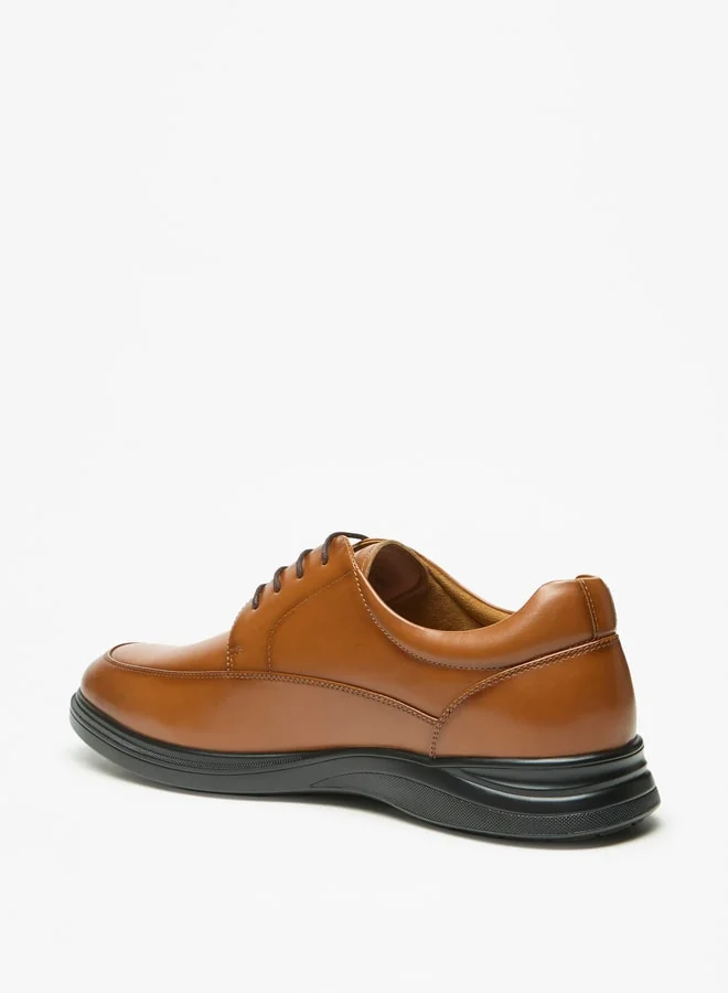 لو كونفورت Men's Solid Derby Shoes with Lace-Up Closure