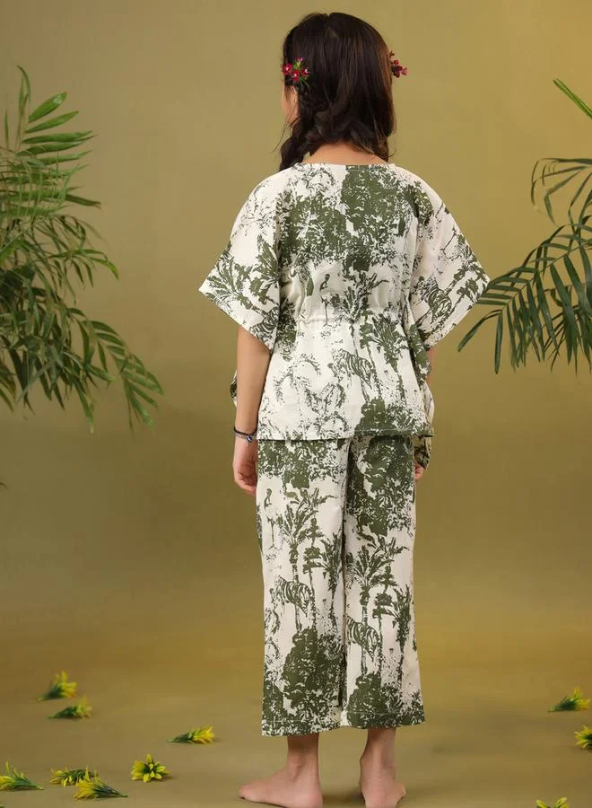 sanskrutihomes sanskrutihomes Tropical Print Drawstring Top and Pyjama Set
