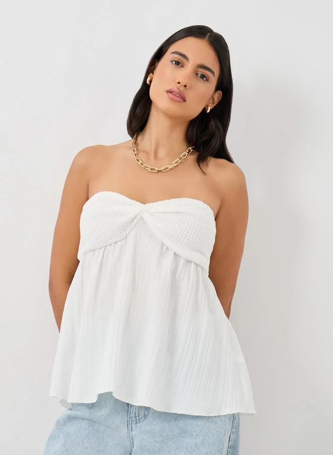 Styli Styli Twisted Front Sleeveless Top