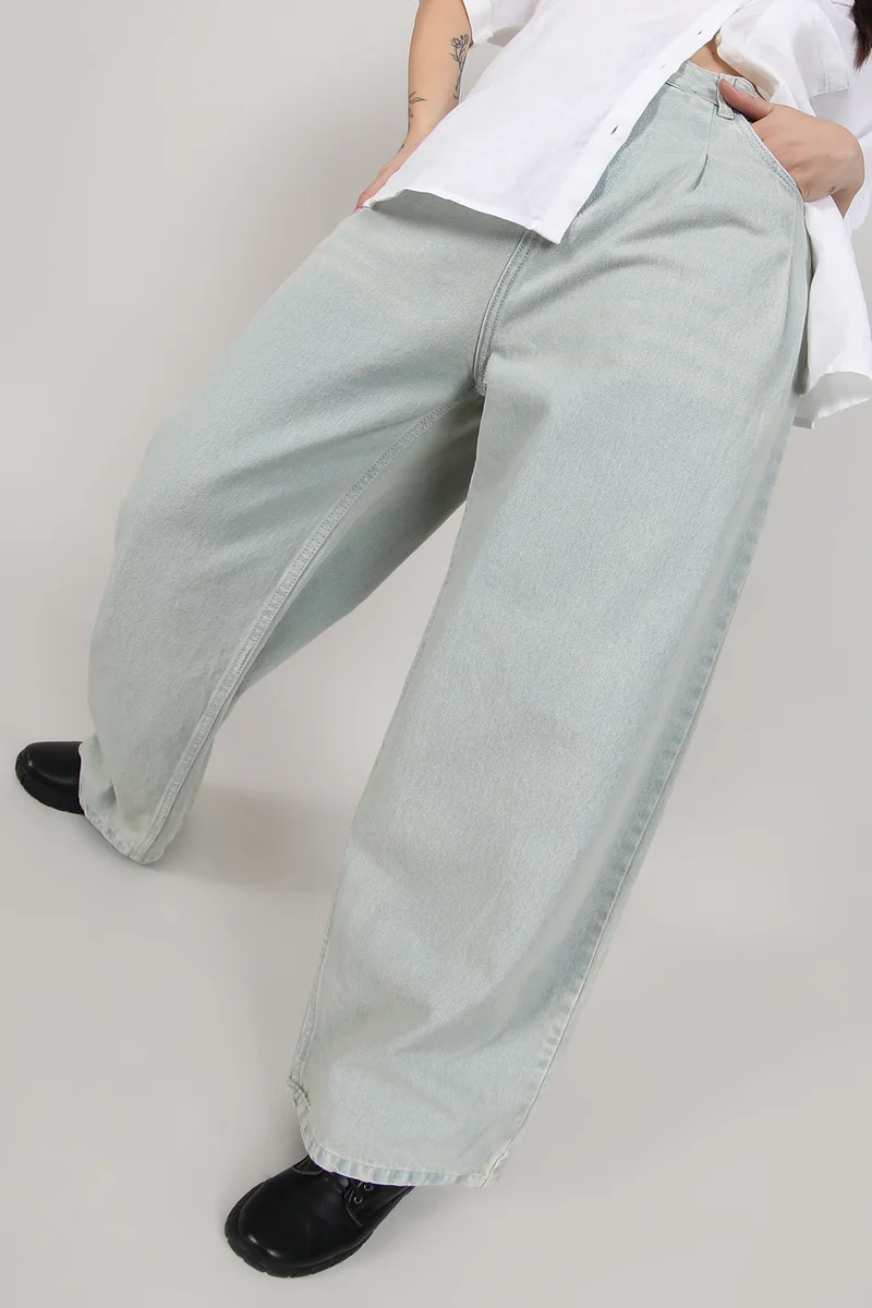 Campus Sutra Women's Icy Blue Pleated Baggy Denim Jeans