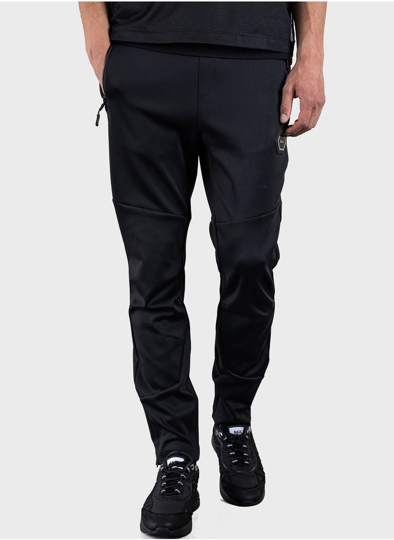 Louis Slim Tech Zip Track Pants - pzsku/ZE7C039E8DC99C1B4E982Z/45/_/1713184011/4fe344f5-26e5-412b-af9f-099aa6682eea