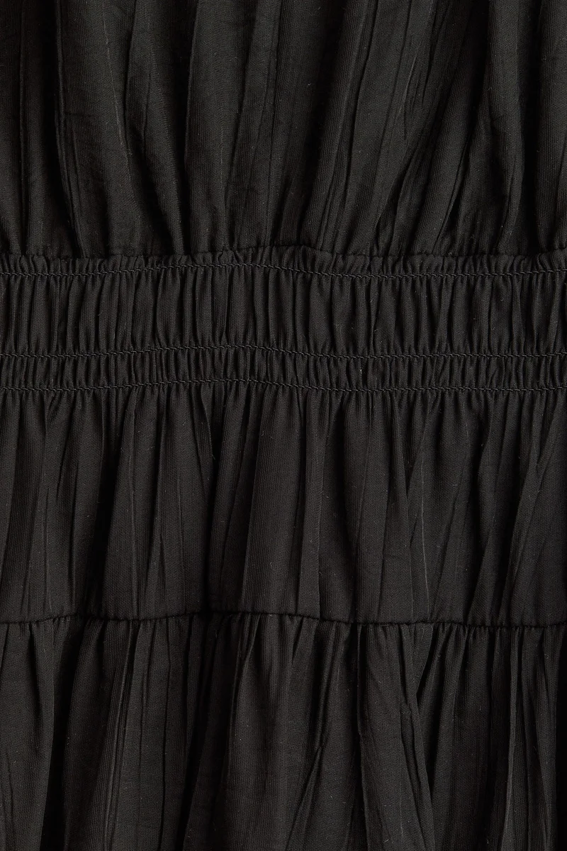 اتش اند ام فستان من خامة مرنة