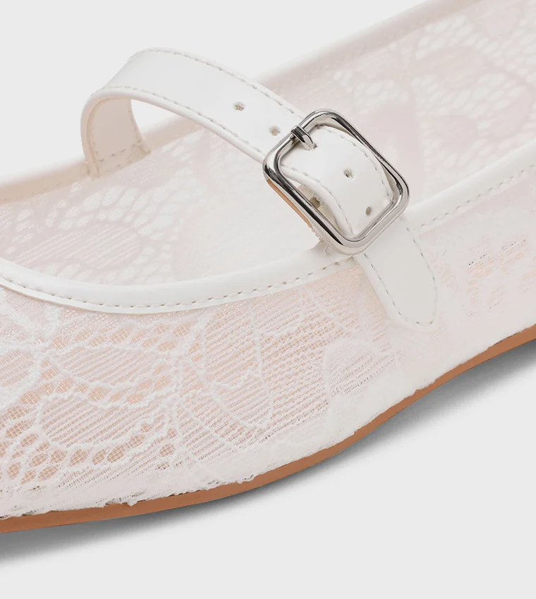 Steve Madden WILD10S1-152 White Women's Ballerina Flats
