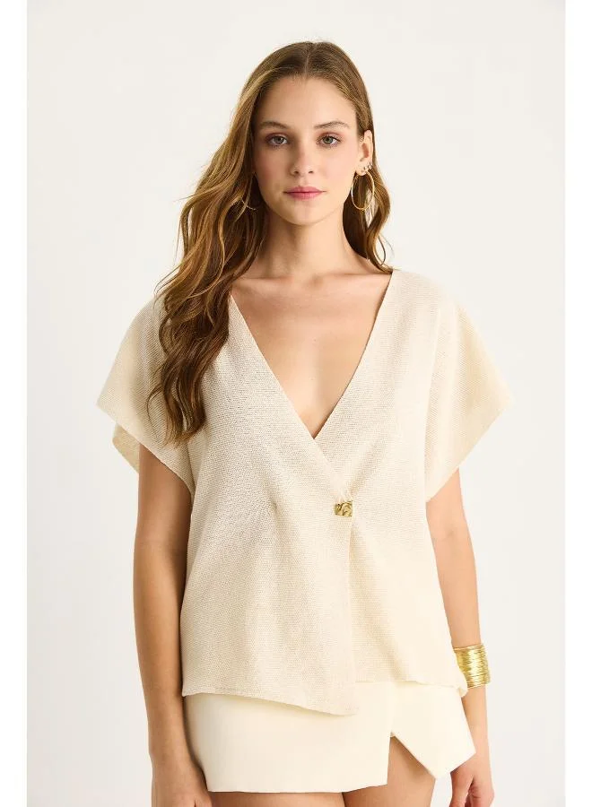 جينجر بلوزة بياقة على شكل حرف  ورباط