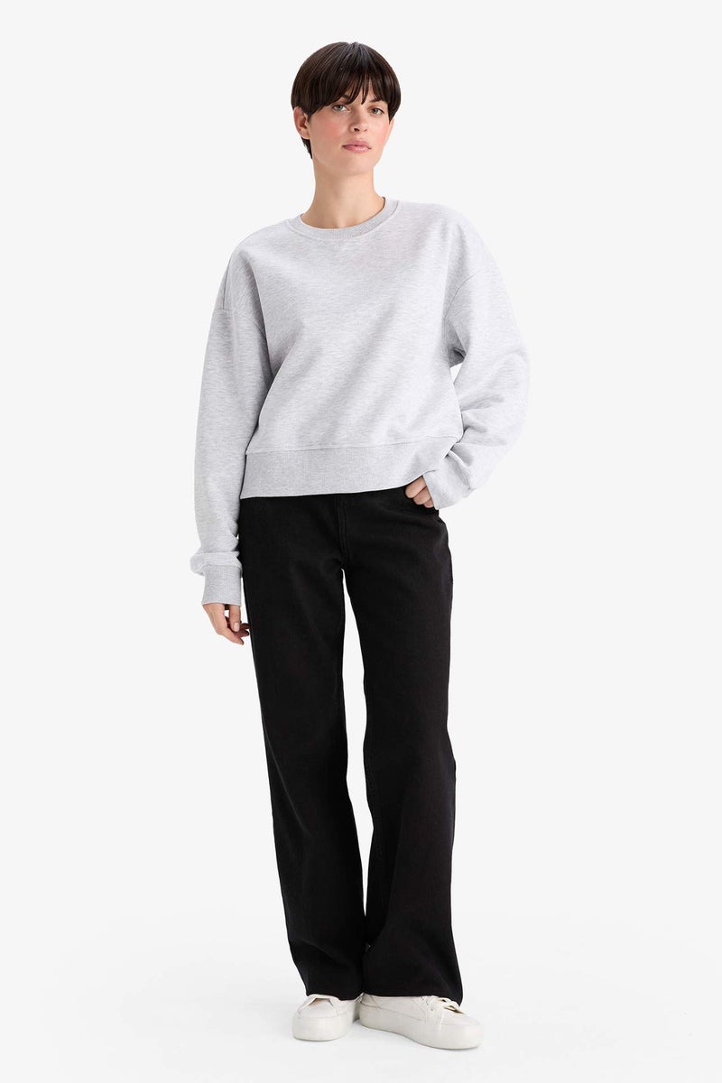 DeFacto Boxy Fit Basic Sweatshirt - Image 2