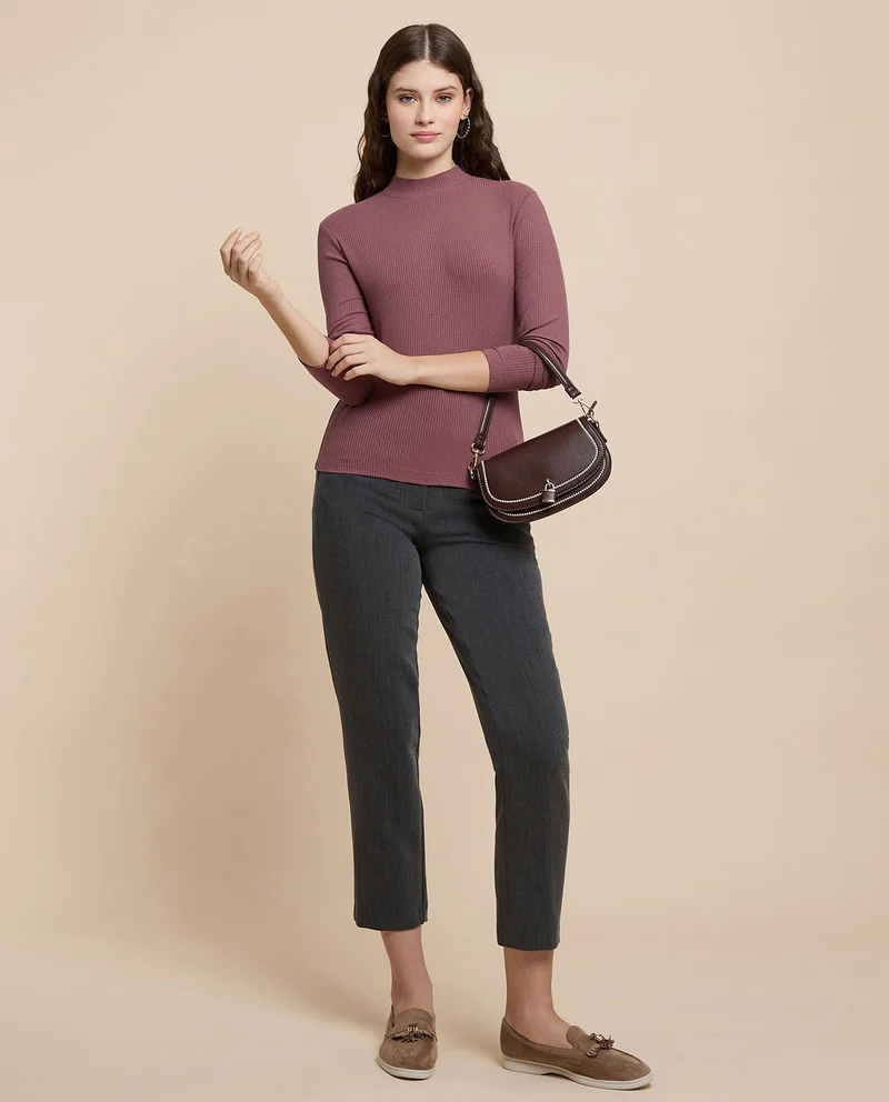 R&B Solid Top with Crew Neck and Long Sleeves